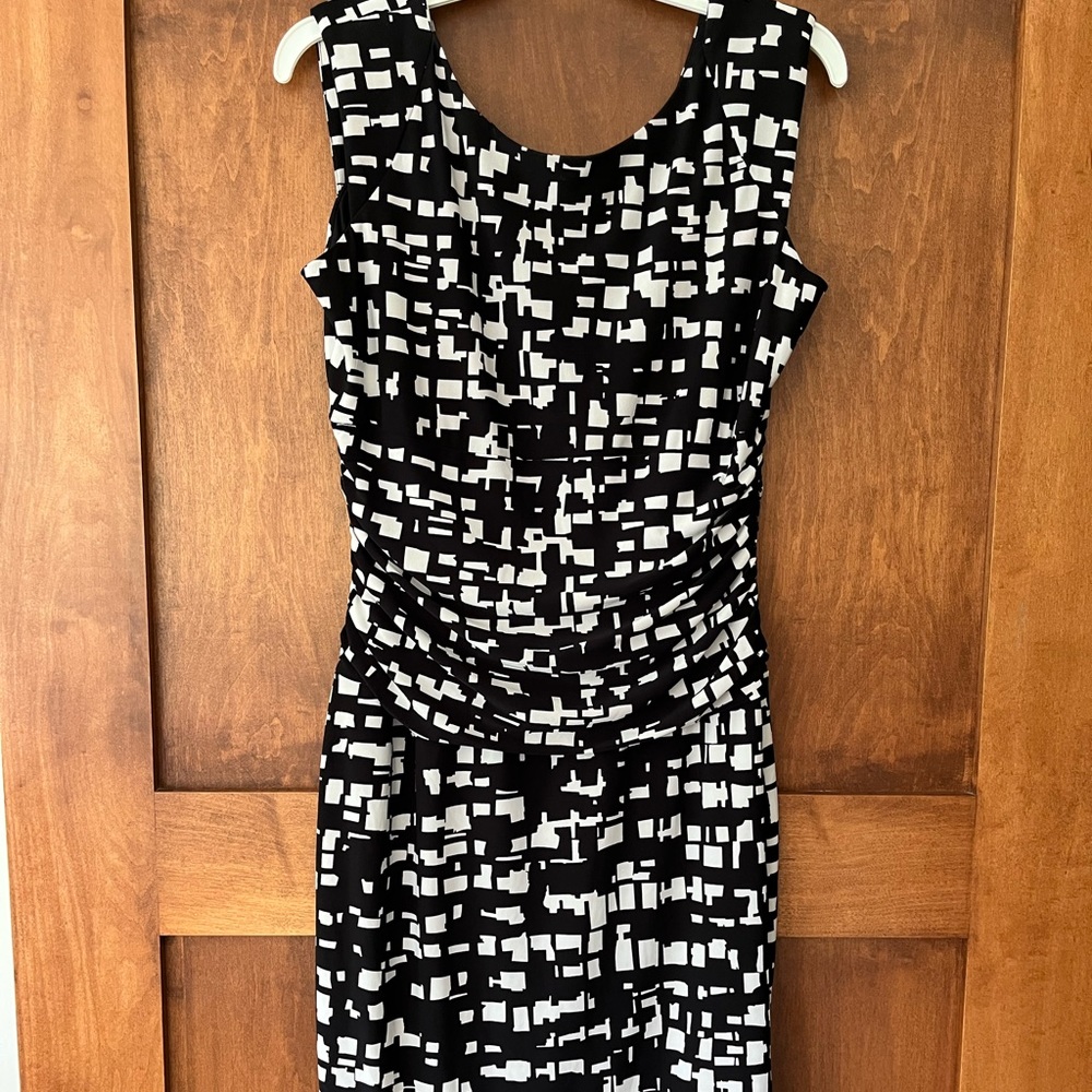 Nine West sheath size 8 dress